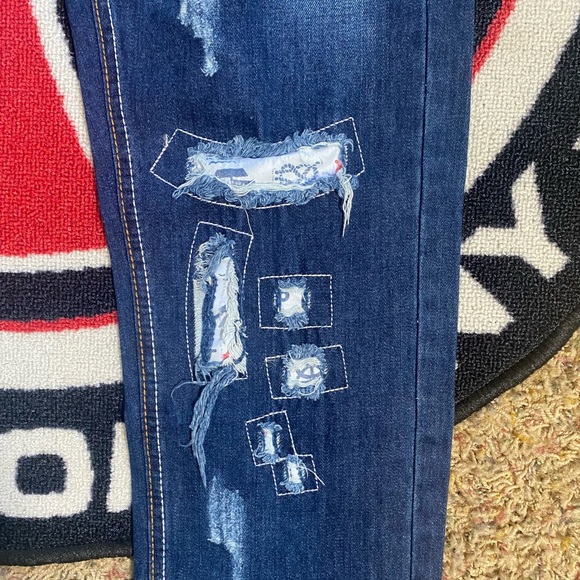 Fashion Denim Distressed Skinny Jeans! Size 34x32!!! - Picture 4 of 6
